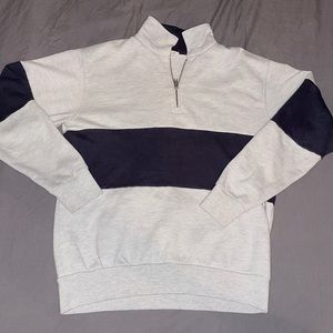 Brandy Melville Grey/Navy Quarter Zip Size M